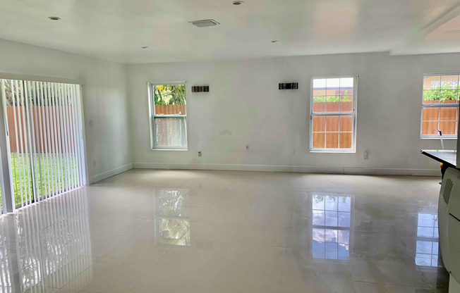 9798 SW 158 ST