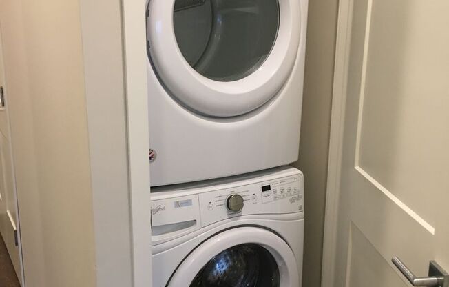 1 bed, 1 bath, 603 sqft, $1,745, Unit 711