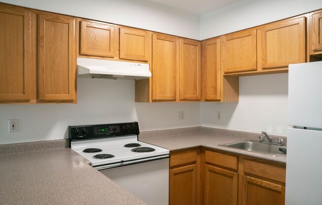 2 beds, 1 bath, 800 sqft, $1,750, Unit 203-2604 South Campus Place