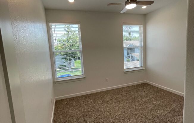 2 beds, 2 baths, 1,015 sqft, $1,350