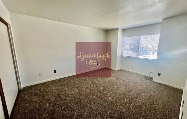 2 beds, 1 bath, $1,595, Unit # 5