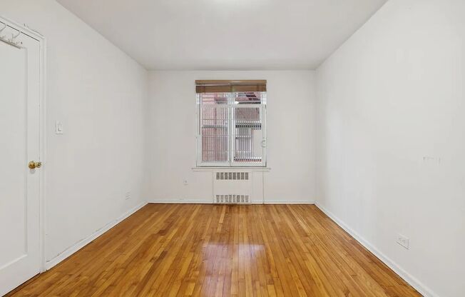 Fully Renovated 1 Bedroom 1 Bathroom  Available