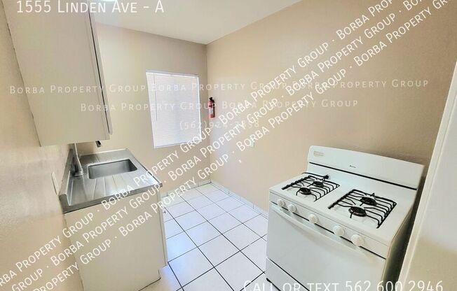 1555 LINDEN AVE