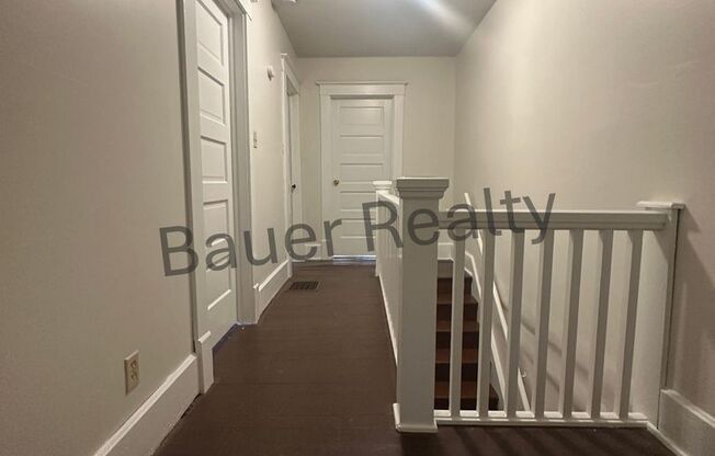 3 beds, 1.5 baths, 1,450 sqft, $1,000, Unit 403