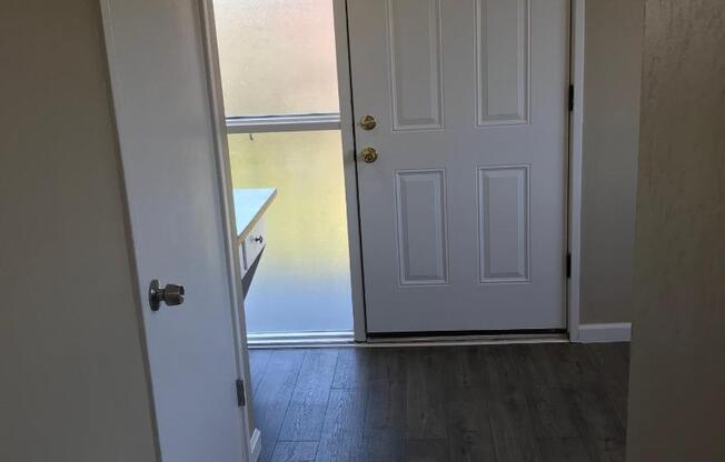 23 N Ellsworth Ave