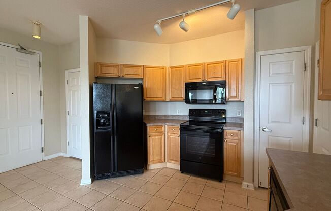 2 beds, 2 baths, $1,595, Unit UNIT # 814