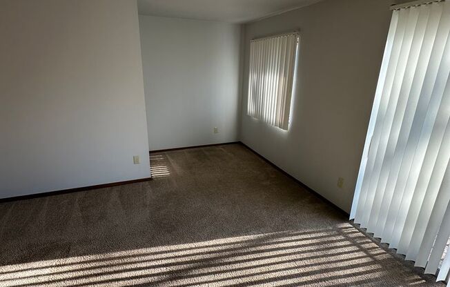 1 bed, 1 bath, 712 sqft, $1,049.99, Unit 46