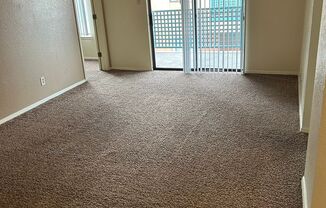 2 beds, 2 baths, 957 sqft, $1,015, Unit 31