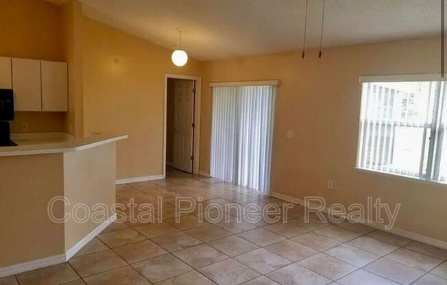 462 LARK CT