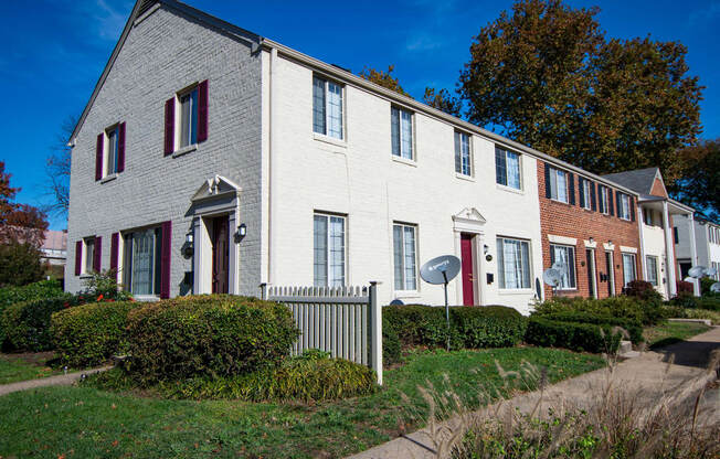 Brookville Townhomes Exterior 18