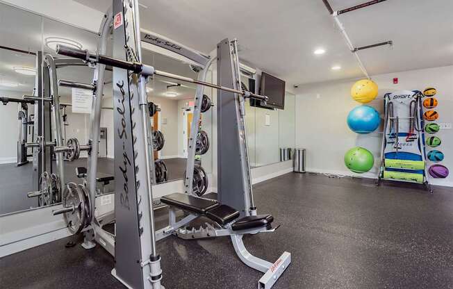 Oak Park City Apartments Fitness Center