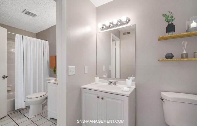 2 beds, 1.5 baths, 825 sqft, $1,115, Unit WS 2905-05 UR