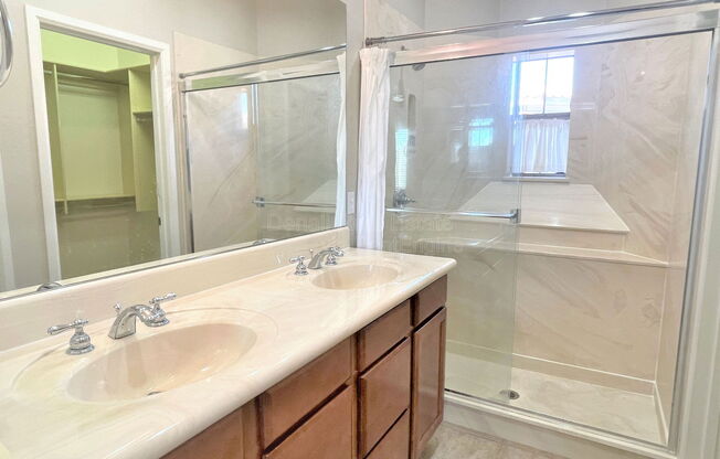 2 beds, 2.5 baths, 1,334 sqft, $2,095, Unit 1167