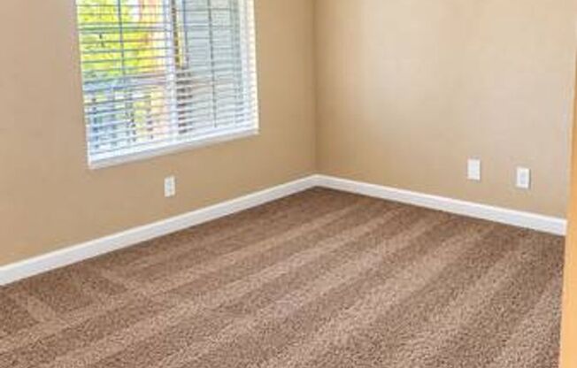 2 beds, 1 bath, 850 sqft, $1,695, Unit 233