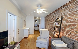 2 beds, 1 bath, 700 sqft, $3,495, Unit 13