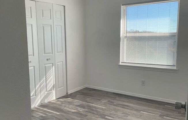 2 bedroom, 1 bathroom apartment in Kirbyville, MO