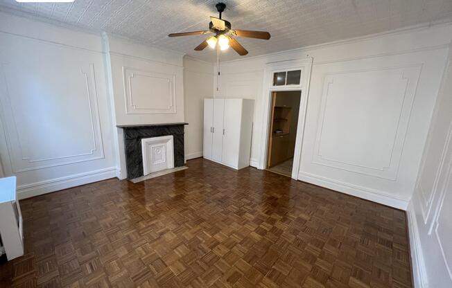 448 W 49 ST