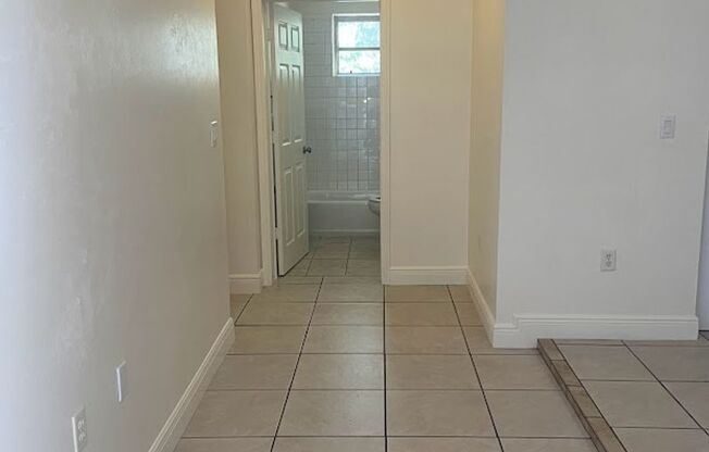 3 beds, 1 bath, $1,500