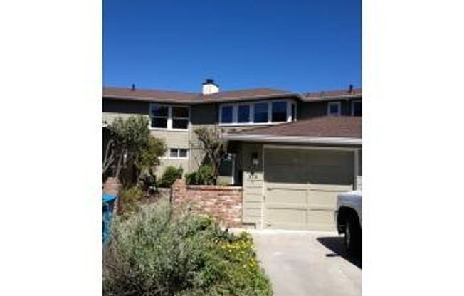 328 Waverley Street