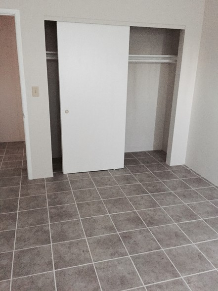 8400 Amigo Ave