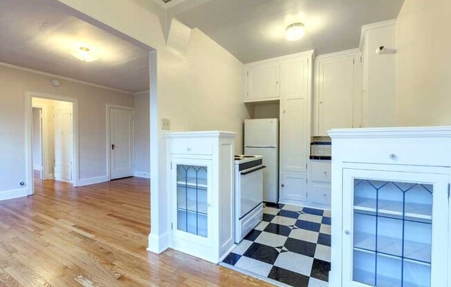 1 bed, 1 bath, 550 sqft, $1,425, Unit 602