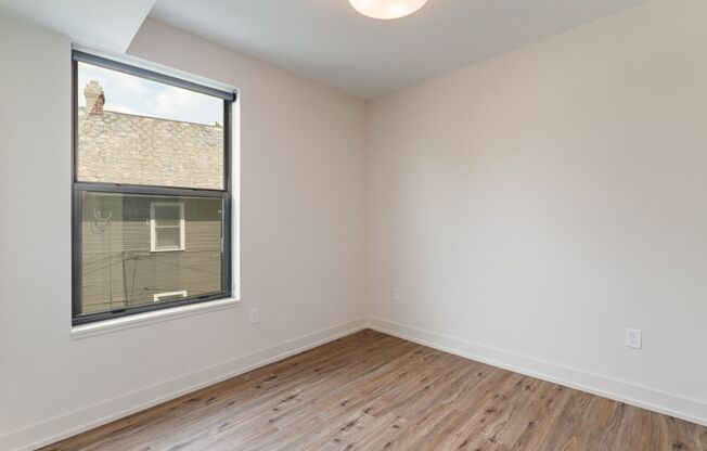 2 beds, 1 bath, $1,600, Unit 1050 N 4th St. Apt. 221