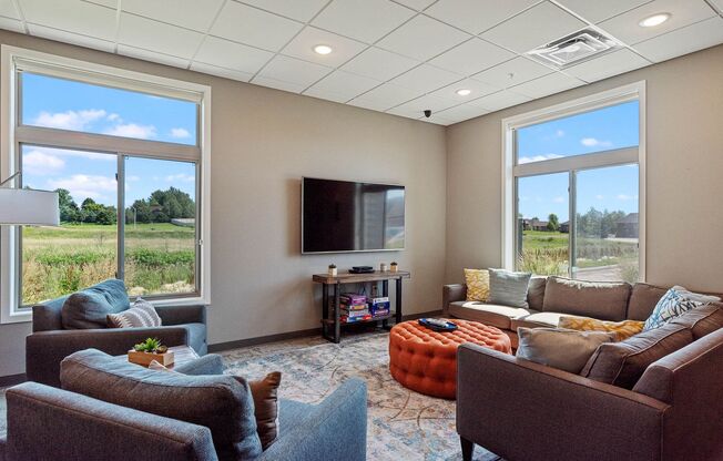 3 beds, 2 baths, 1,334 sqft, $1,500, Unit 116