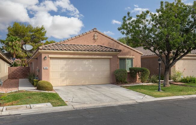 Single-Story Golf Course Home in Gated Community