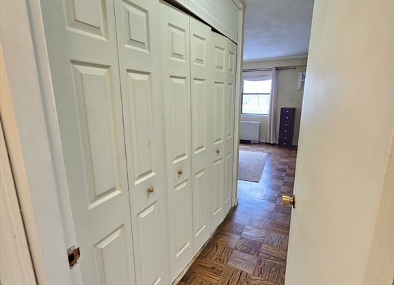 1 bed, 1 bath, 833 sqft, $3,150, Unit 5A