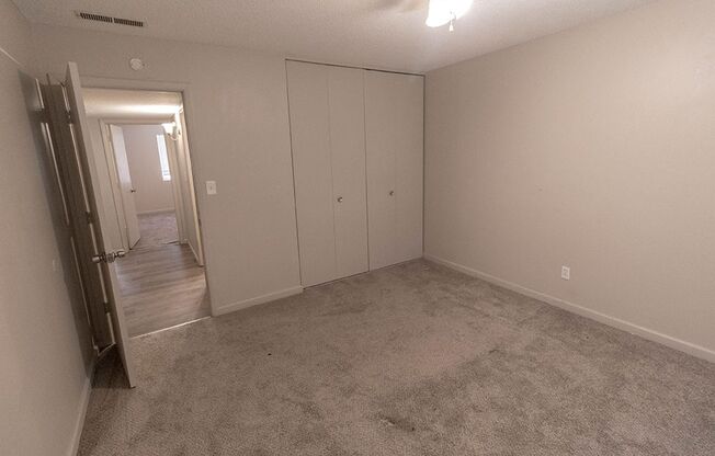 2 beds, 1 bath, $1,900, Unit # 7