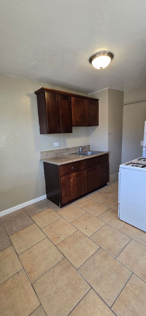 1 bed, 1 bath, $1,795, Unit 317