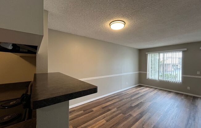 1 bed, 2 baths, 900 sqft, $2,200, Unit 007