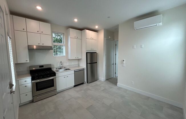 1 bed, 1 bath, 411 sqft, $2,600, Unit 3462