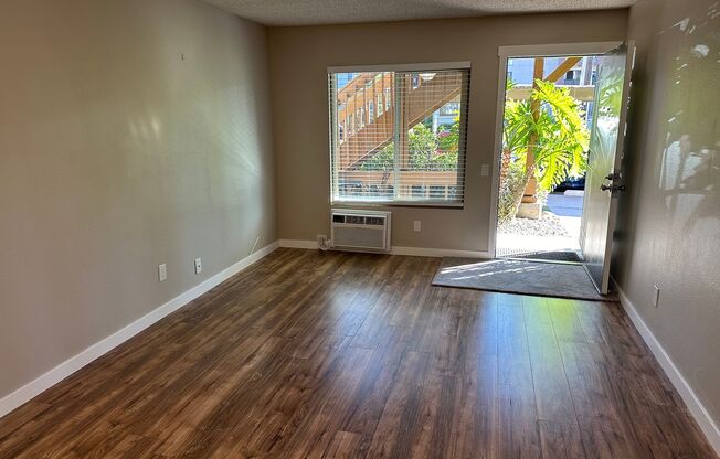 Newly Renovated 1 Bed / 1 Bath Condo for Rent in Mission Valley!