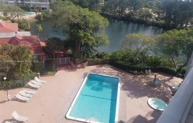 1200 NE MIAMI GDNS DR