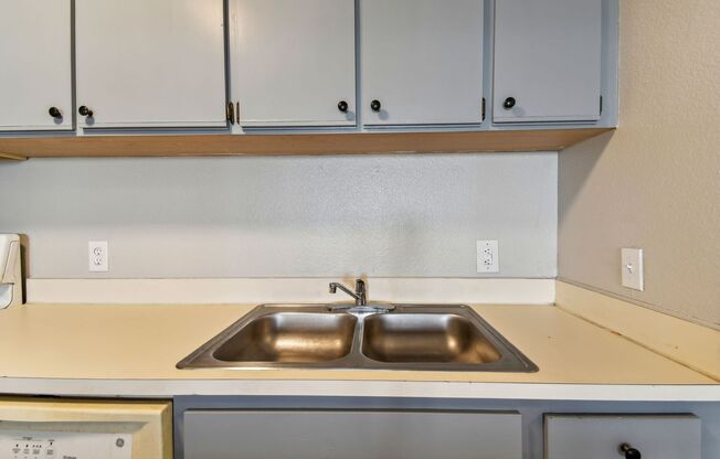 1 bed, 1 bath, $1,500, Unit #303