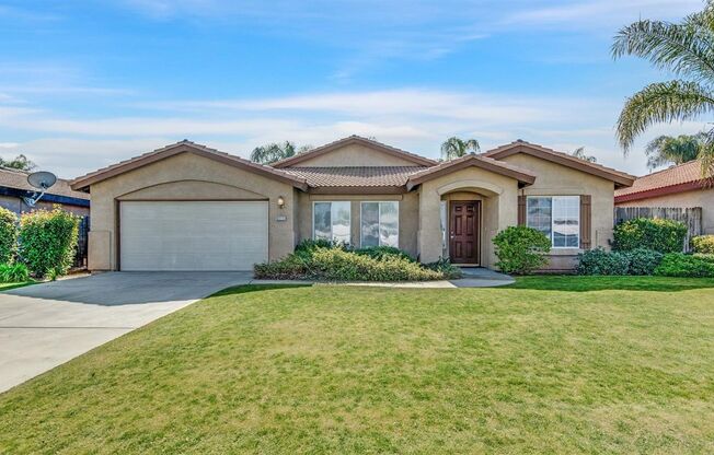 Beautiful Home in South San Lauren neighborhood.