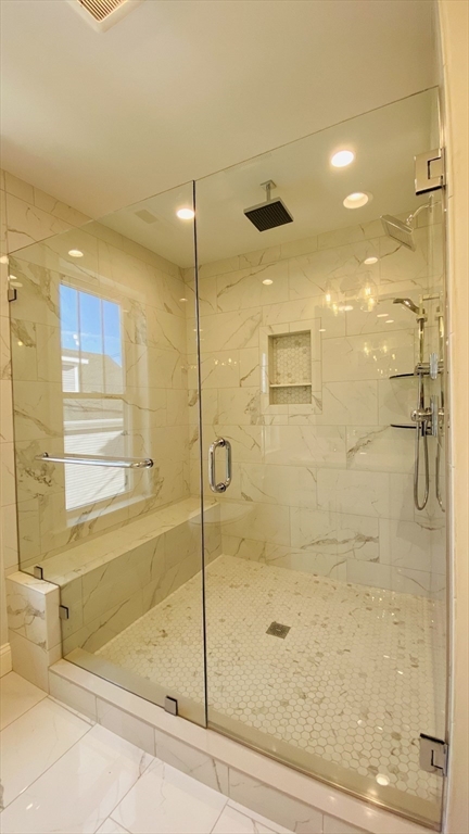 211 W ST