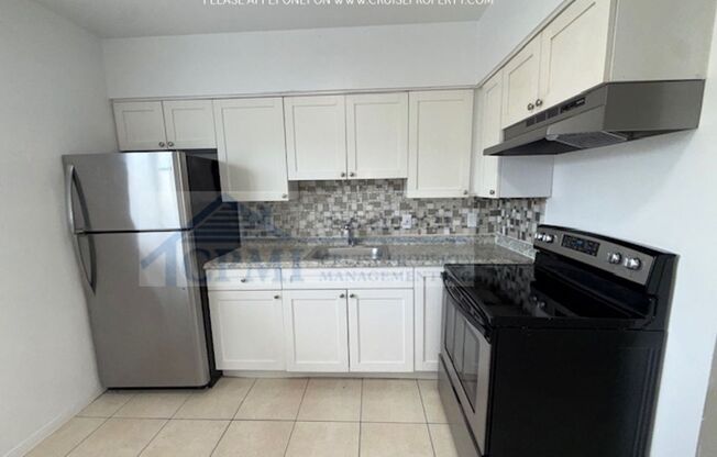 2 beds, 1 bath, 840 sqft, $1,795, Unit 16