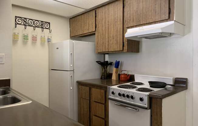 Biltmore on the Lake Apartments kitchen with white appliances