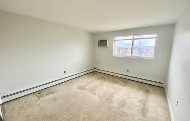 1 bed, 1 bath, 600 sqft, $1,425, Unit A - 31