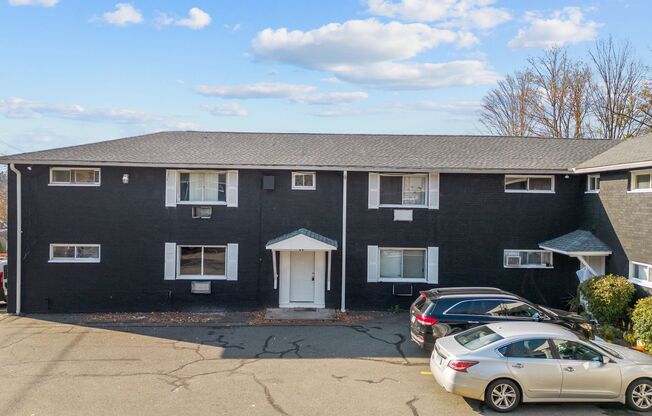 80 Hillside Ave
