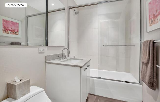 33 W 56 ST