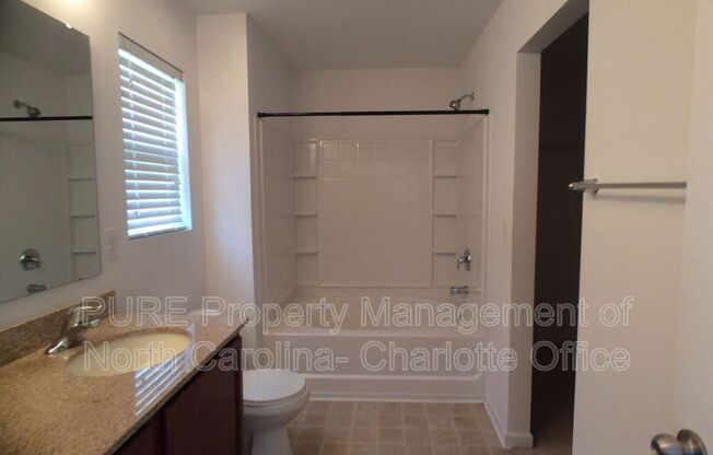 1404 HENRY DAVID CT