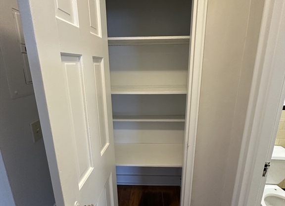 1 bed, 1 bath, 775 sqft, $2,800, Unit 516