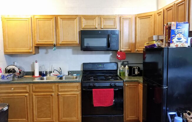 Studio, 1 bath, $1,150, Unit 201