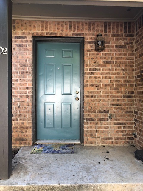 2 BEDROOM CONDO BY UNT