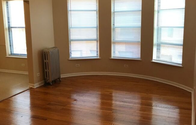 Studio, 1 bath, 550 sqft, $1,150, Unit 7722-2B