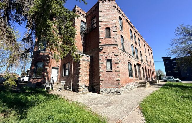 Natalie Apartments!