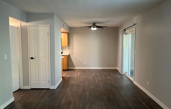 2 beds, 1 bath, 875 sqft, $2,760, Unit 597